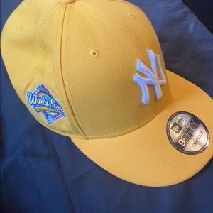 Yankee patchwork grey brim.